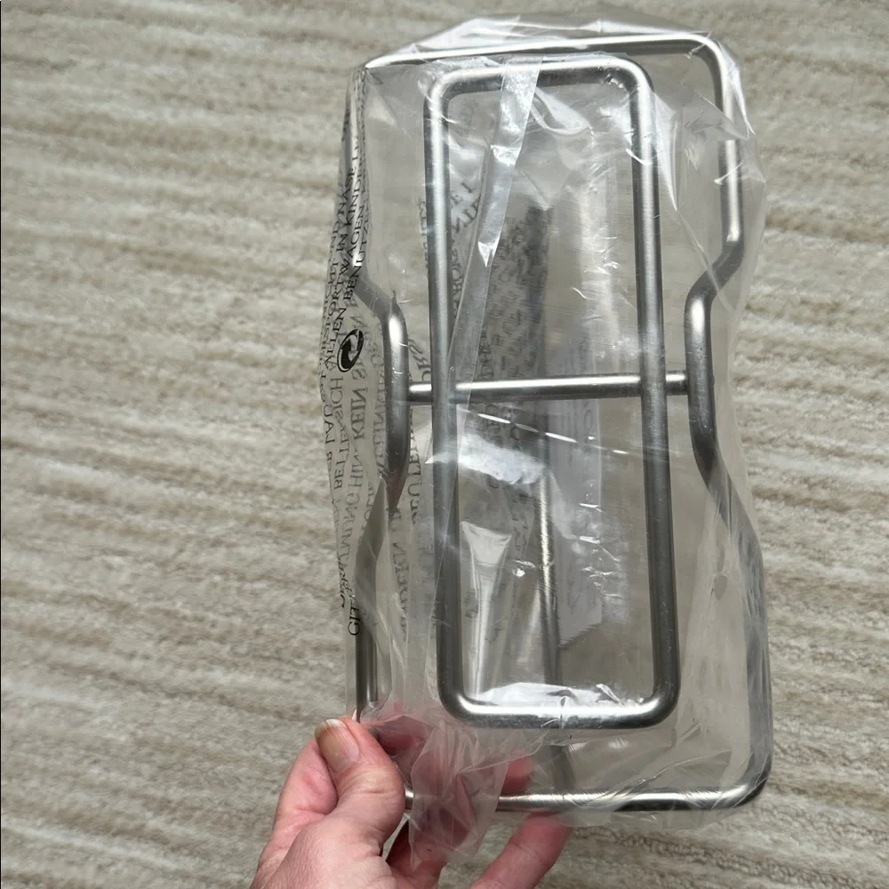 NIB Pampered Chef Simple Additions Small Bowl Caddy #1946